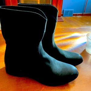 Leather riding boots